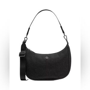 LULULEMON CITY ESSENTIALS 3L SHOULDER BAG
*GLITTER Black/Gunmetal NWT